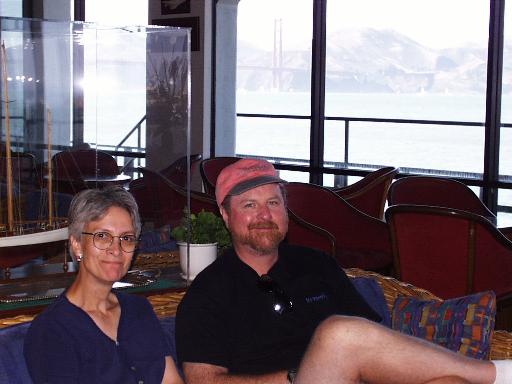 sb980033.jpg (31865 bytes)